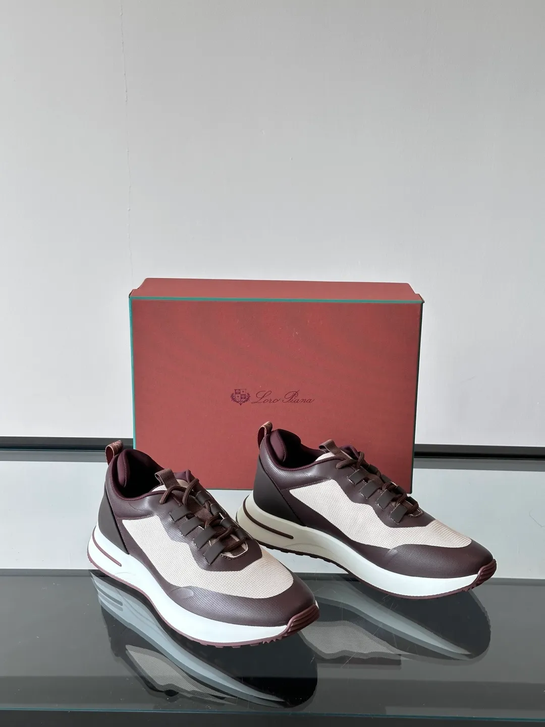 Factory price: 540💰Loro men's shoes💰iana niche Loro classic jogging shoes, men's lace-up casual shoes and sneakers, high-quality lightweight and comfortable fabrics, suitable for outdoor leisure, the color scheme is young and energetic, and it looks great with sportswear or casual suits! Size: 39-45 (customized at 38.45.46)